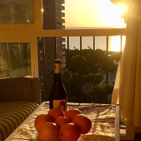 Apartmán Cosy, Seaview Apartment, Close To And Bars -edificio Rhin Campoamor